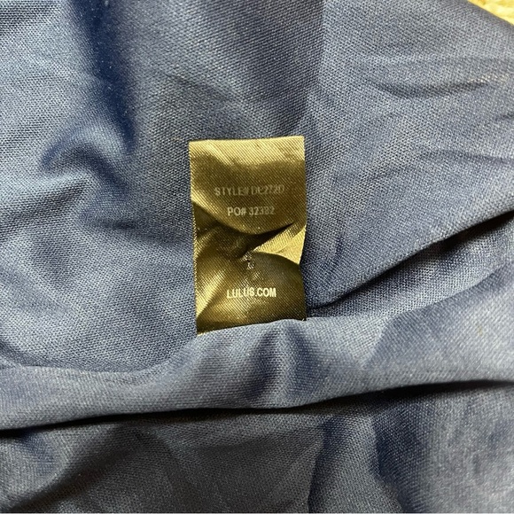 Lulus Midi Dress Size Small Darling‎ Date Navy Blue Floral Ruffled Wrap Fitted - Picture 13 of 14